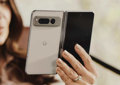 Pixel Fold rear face
